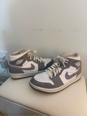 Woman’s Nike Air Jordan 1 Mid “Wolf Grey Aluminum”